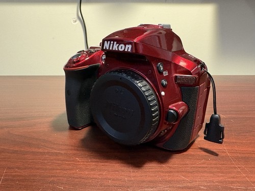Nikon d5300 body only - -,