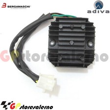 100102 REGOLATORE DI TENSIONE