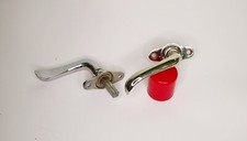 MANIGLIE PER FINESTRE