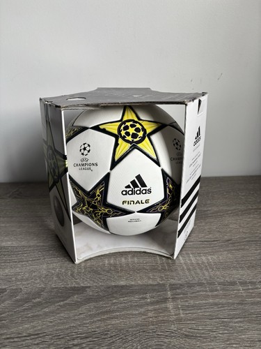 Adidas uefa champions league - champions,
