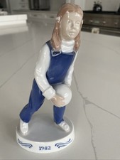 Statuina porcellana Bing &
