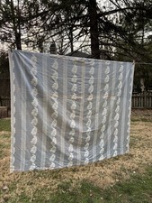 Copriletto damascato raso