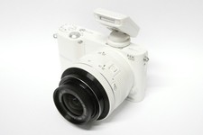 Samsung NX1000 con obiettivo