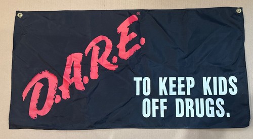 Bandiera vintage dare banner - vintage,