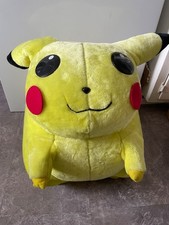 peluche pokemon pikachu