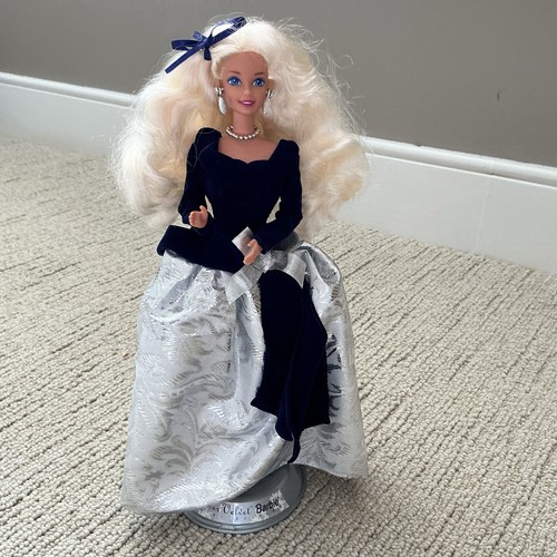 Barbie invernale velluto - barbie,