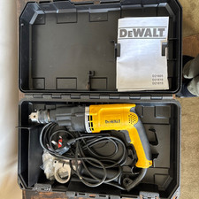 Trapano a percussione a filo