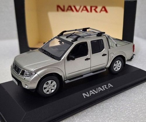 Modellino auto nissan navarra - auto,