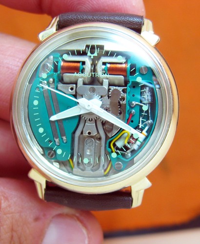 214 accutron spaceview - , 10kt