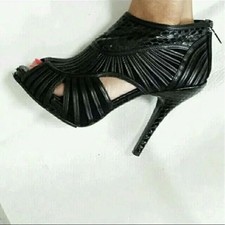 Rari sandali Dior neri punta