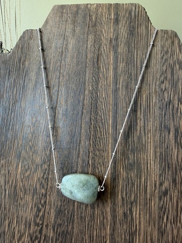 Collana con ciondolo pietra - collana,