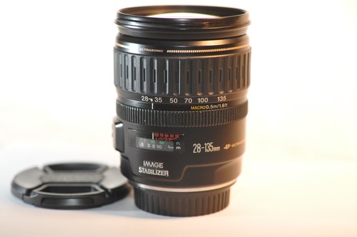 Canon eos 135 mm - 28-135,
