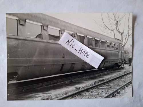 Fotografia deposito locomotive - fotografia,