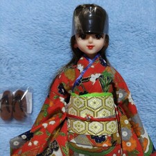 Nuova bambola Takara Jenny floreale vermiglio