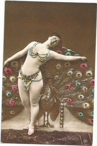 Donna con pavone - con,