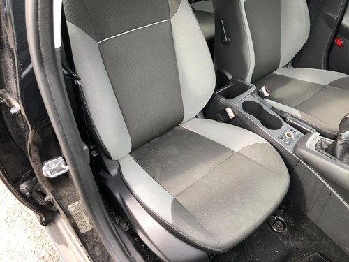 Sedile ford focus dyb - sedile,