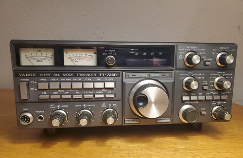 Yaesu uhf tribander 726r - v/uhf, ft-726r