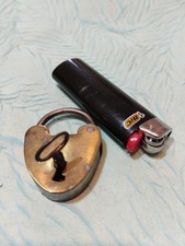 L'antico Lucchetto Ottone Con Chiave