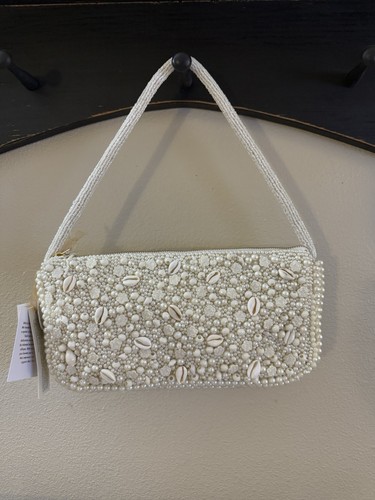 Borsa conchiglia con perline