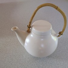White Porcelain Design Teapot