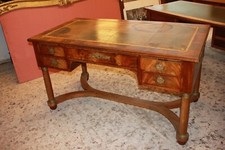 Scrivania francese Stile Impero in piuma di mogano del XIX secolo