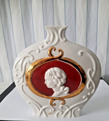 Vaso capodimonte in - in,