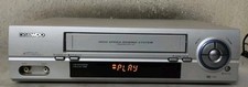 DAEWOO Q-230 VIDEOREGISTRATORE VHS CON TELECOMANDO 