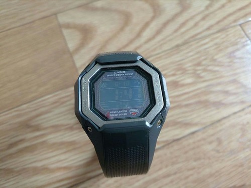 Orologio digitale solare