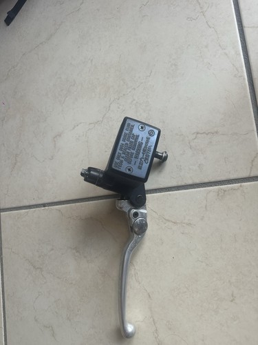 Pompa leva freno anteriore - pompa,
