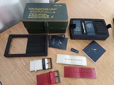 Box + 2 Cinturini Per Orologio