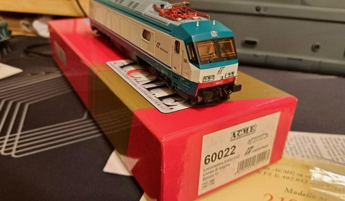 Locomotiva elettrica e402a 012 - locomotiva,