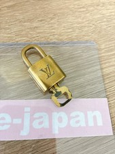 LOUIS VUITTON Lucchetto