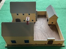 Fattoria in MDF dipinto per