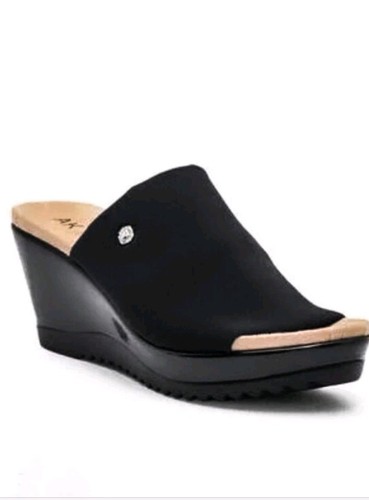 Nuovi sandali con - , anne