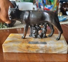 Capitoline Wolf. Roma Anno