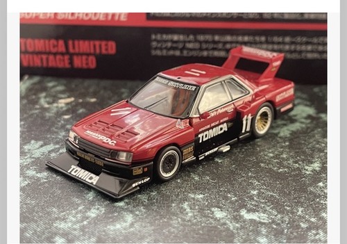 Tomica limited vintage - 1:64,