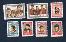 7  francobolli allegati alla