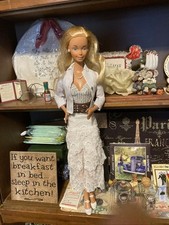 bambola barbie super taglia