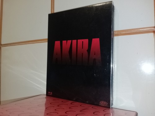 Akira blu ray booklet - blu,