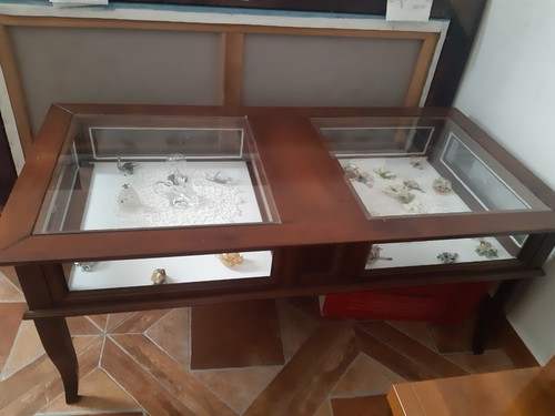 Antica vetrina attepovera - vetrina, in