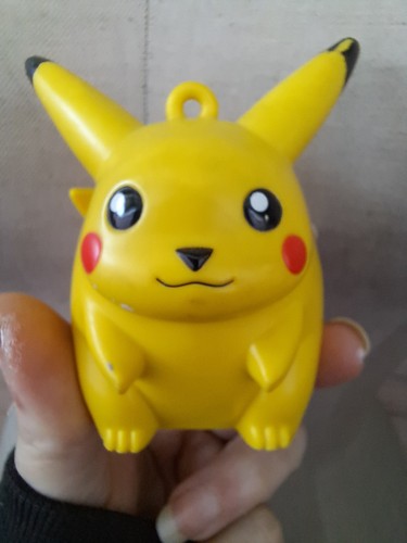 Pupazzetto pikachu pokemon - pupazzetto,