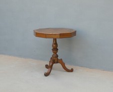 Tavolino d'appoggio decagonale sfaccettato in noce, intarsiato, '800!