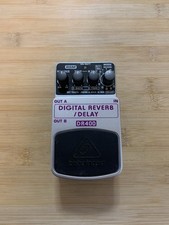 Behringer DR400 Pedale per chitarra digitale riverbero/ritardo