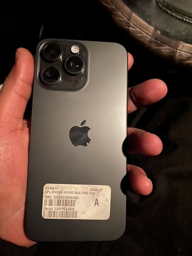 Iphone pro max - 15, gb
