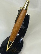 Penna a sfera fatta a mano in