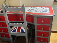 Set scrivania, comodino e sedia anni 70 restaurata stile London