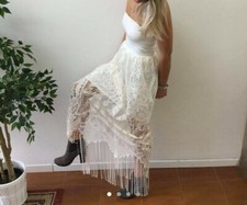 abito vestito con pizzo bianco sul fondo tg S