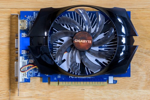 Gigabyte n640d5 2gi - pcie, vga