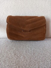 Borsa a tracolla pelle scamosciata marrone Mango
