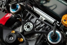 LIGHTECH BLACK STEERING PLATE